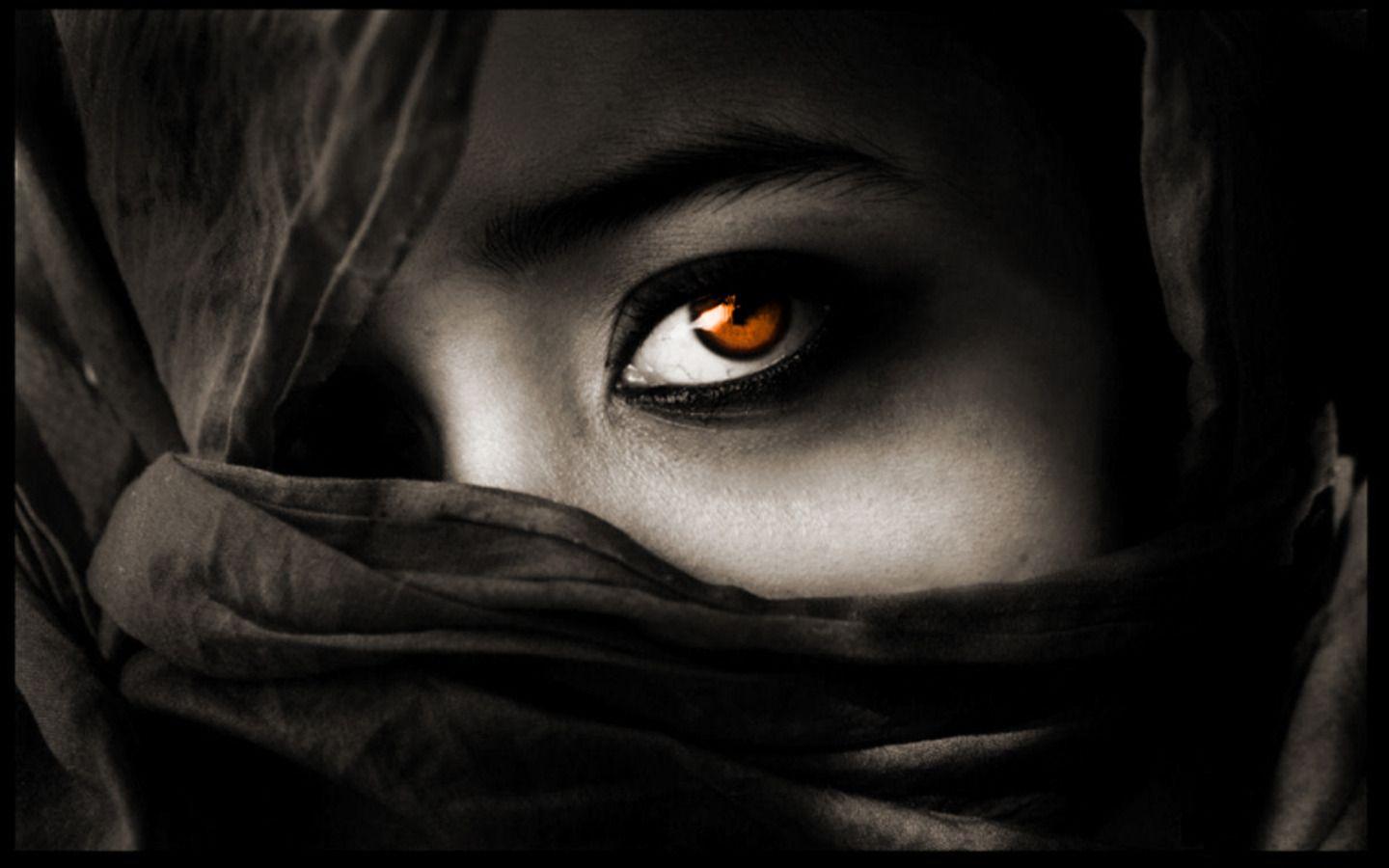 Most beautiful eyes of Arab Muslim girls wallpaper