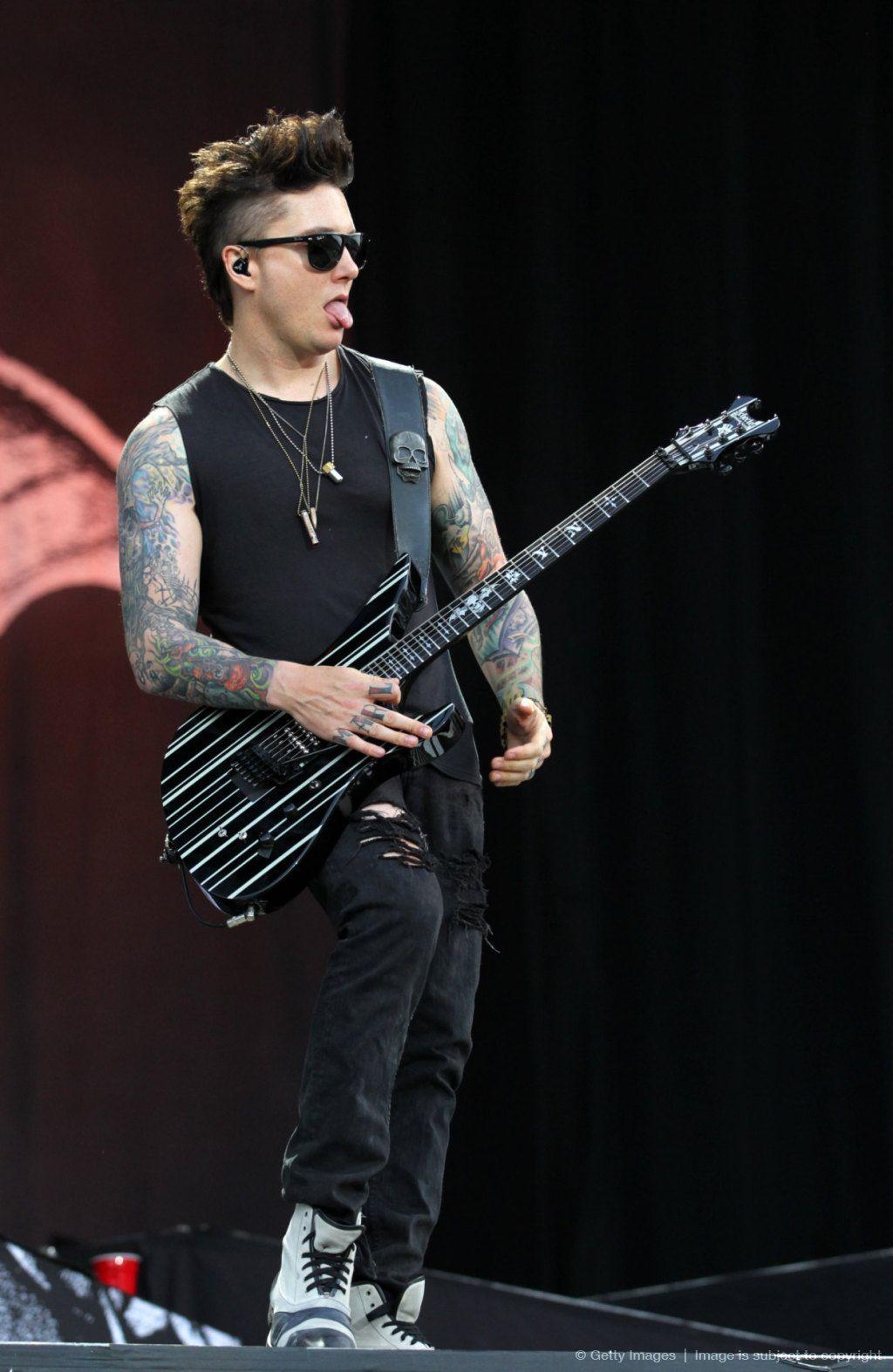 Synyster Gates. Bands!. Synyster gates, Gates