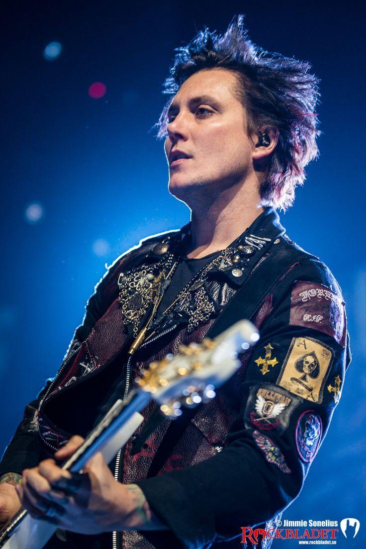 best Synyster Gates image. Synyster gates