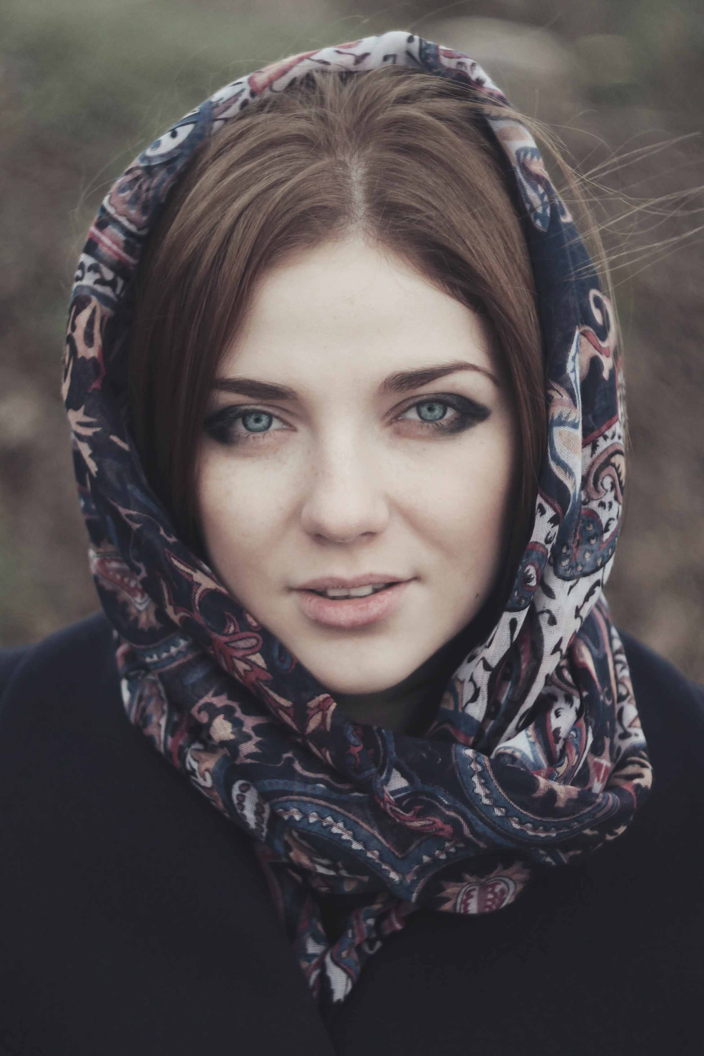 Charming eyes of muslim girl love wallpaper