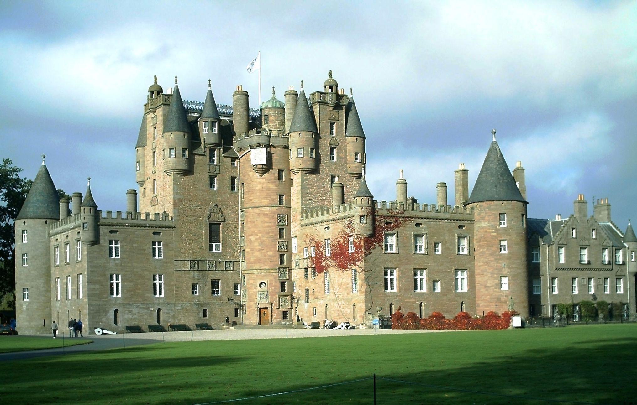 glamis castle wikimedia commons wedding castles in argyll and bute