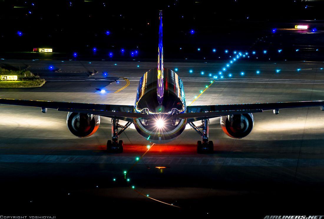 Boeing 777 35R ER Airways International. Aviation Photo