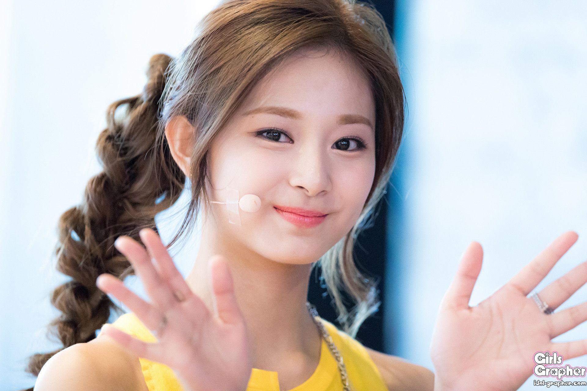 Twice Tzuyu Wallpapers Wallpaper Cave