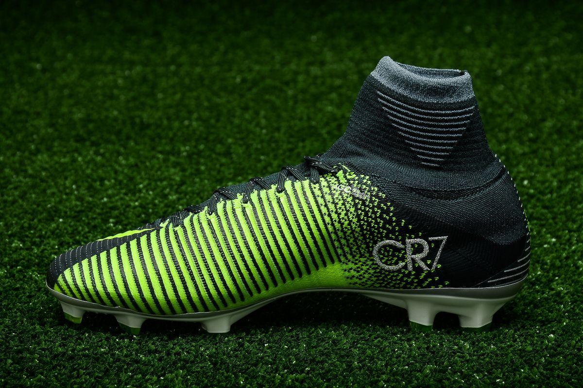 Nike Mercurial Superfly V CR7 FG Soccer goods