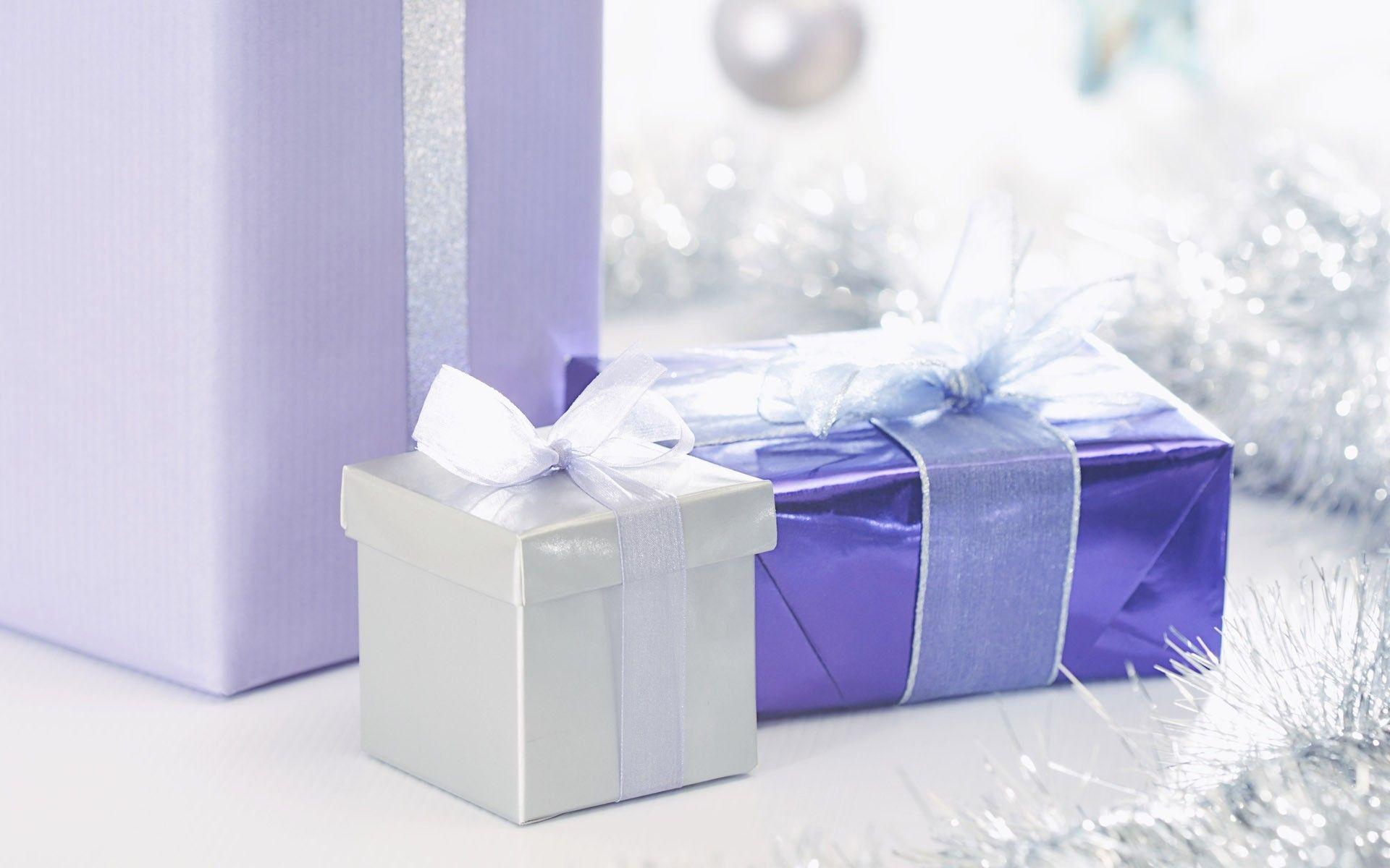 Christmas Presents & Christmas Gift Box Wallpaper