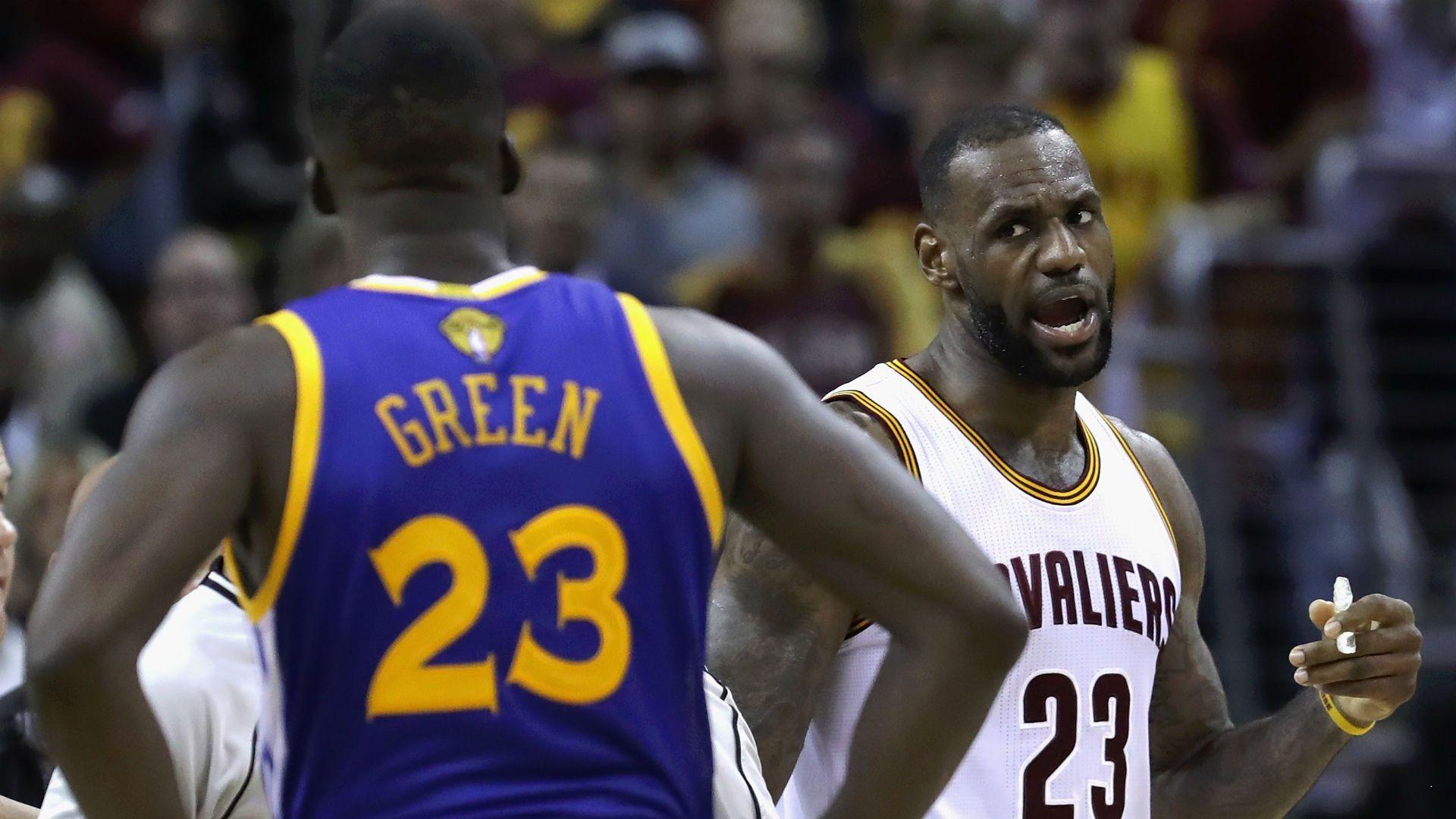 Draymond Green Takes Jab At LeBron James With Arthur Themed Shoes