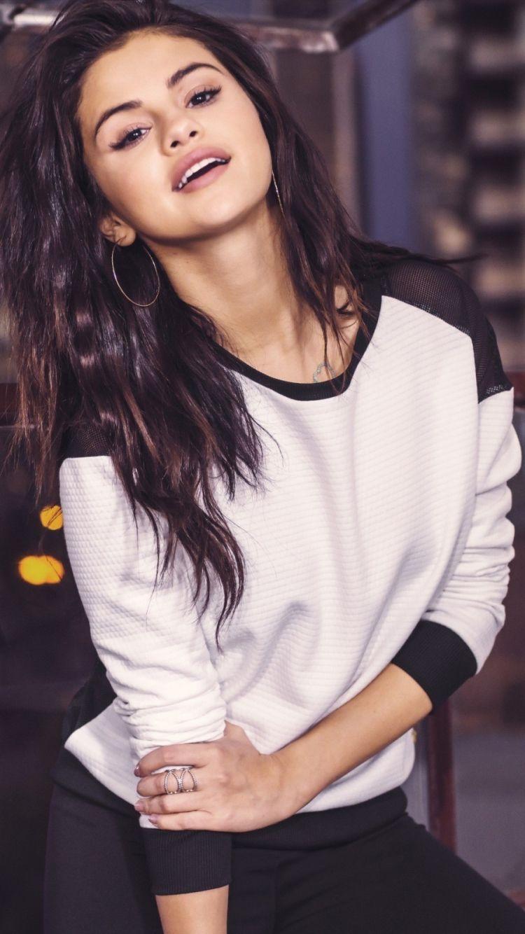 Music Selena Gomez (750x1334) Wallpaper