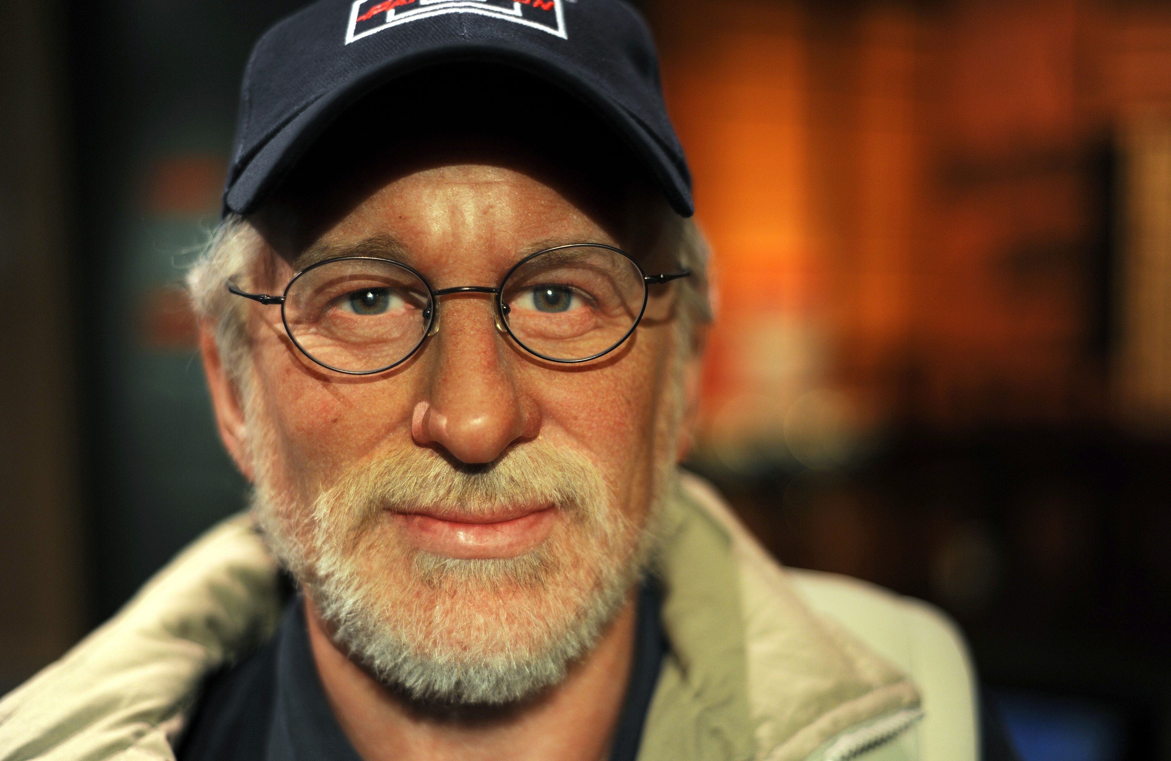 Steven Spielberg HD Desktop Wallpaper