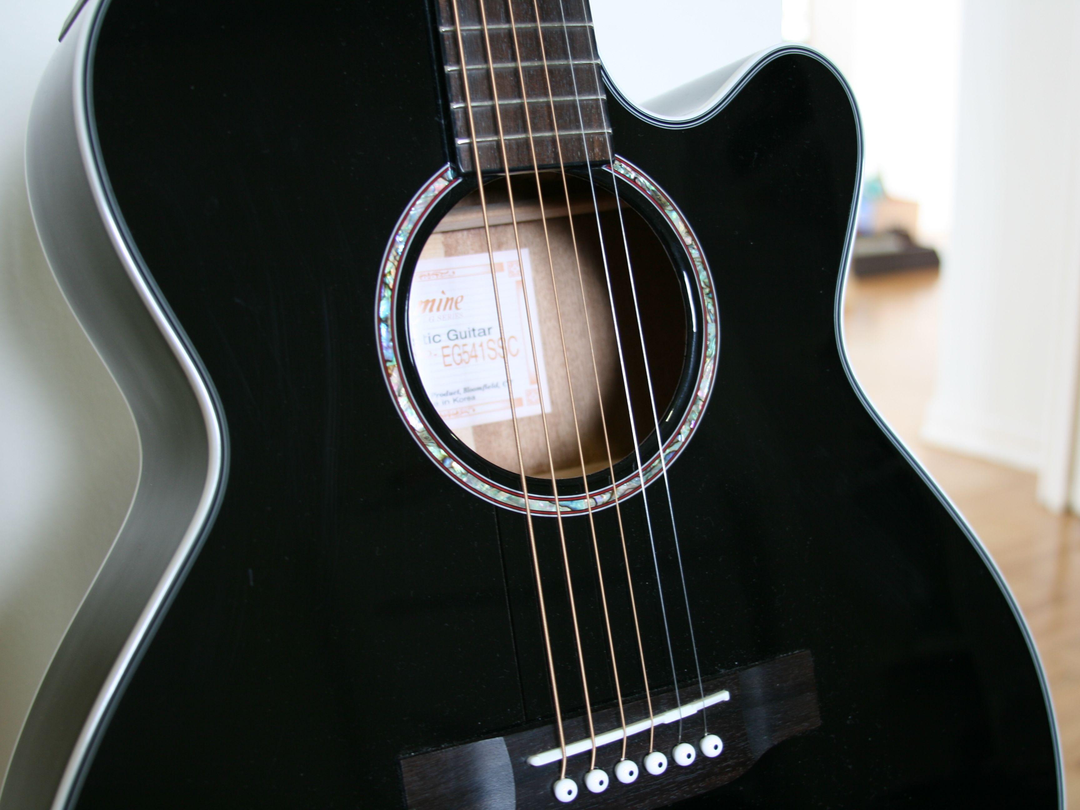 Guitar Full HD Wallpaper and Background Imagex2592