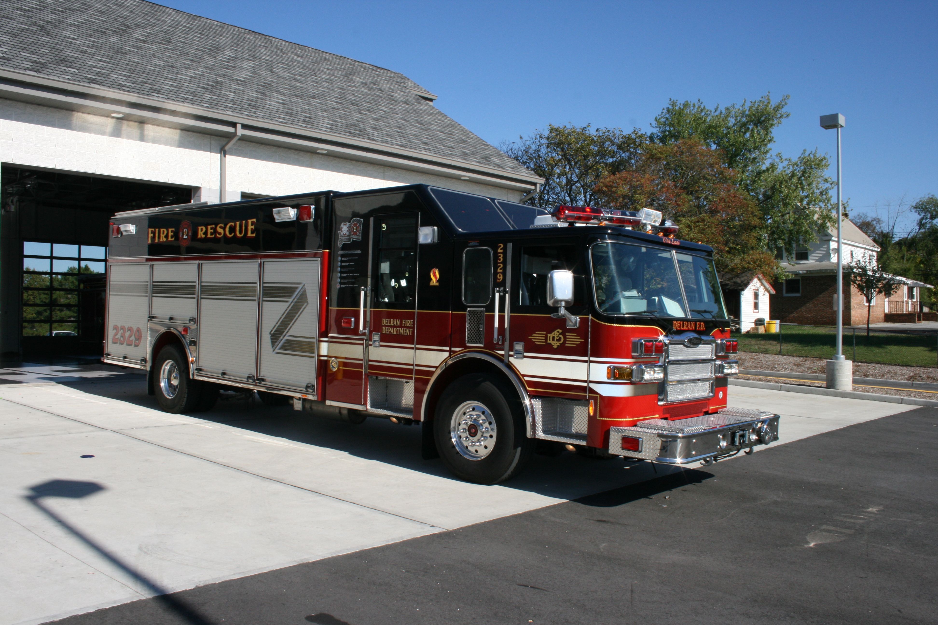 Pierce Fire Truck 4k Ultra HD Wallpaper