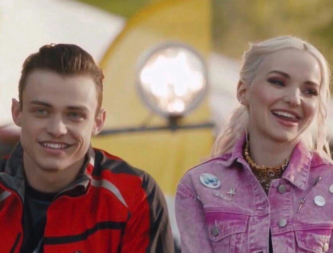 Dove Cameron♥. Descendants