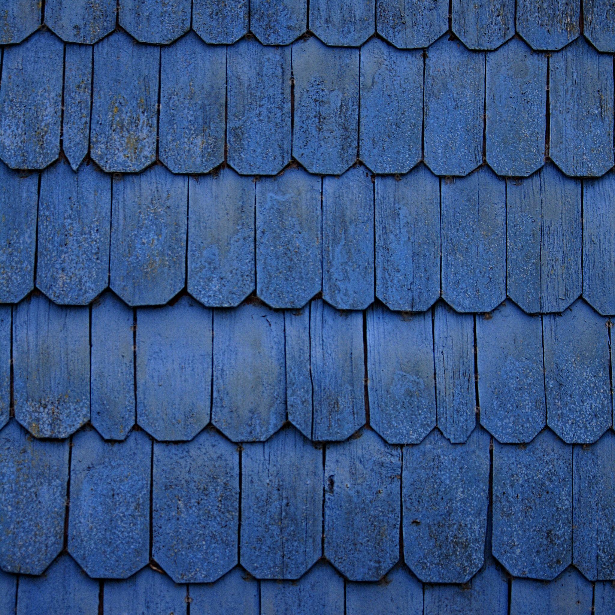 Wood roofing shakes are generally left in a natural color, but