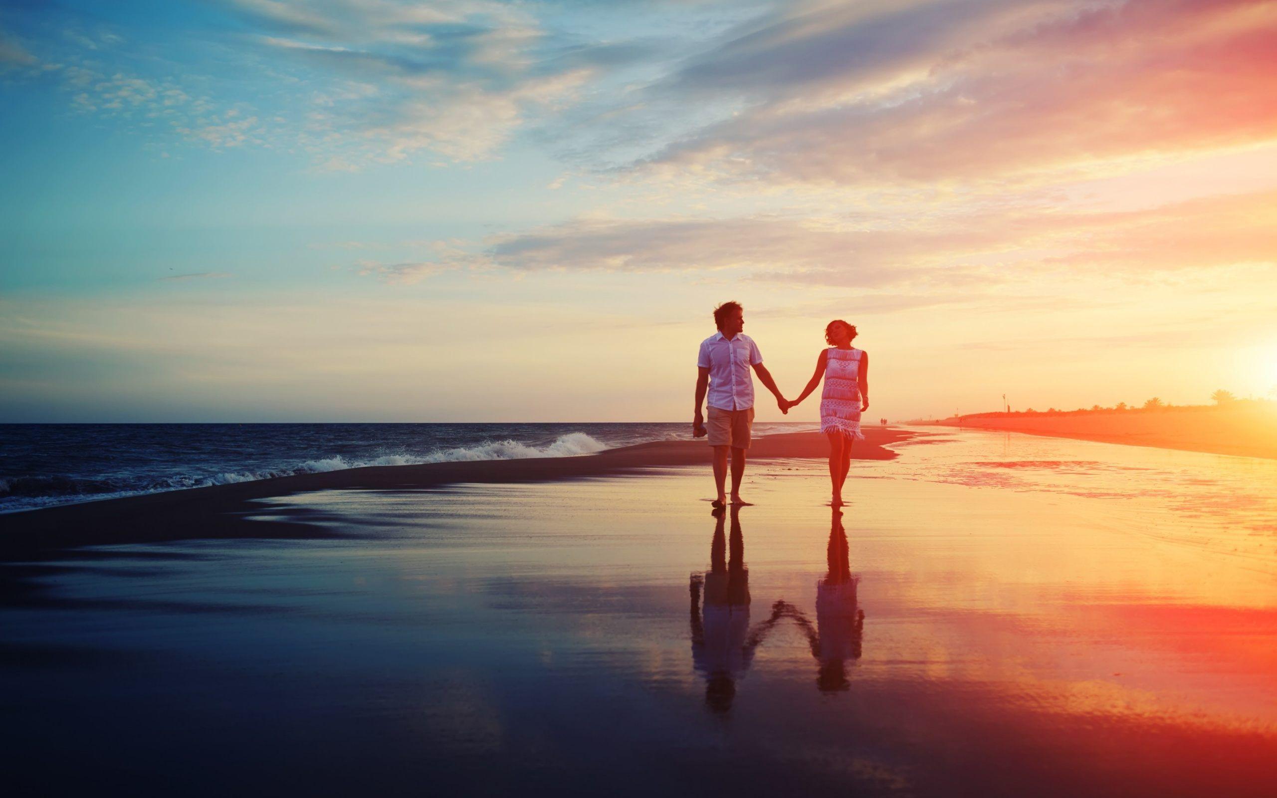 Couple On Beach Love Wallpaper HD Download For Desktop. Couples in love, Alternative wedding gifts, Sunset