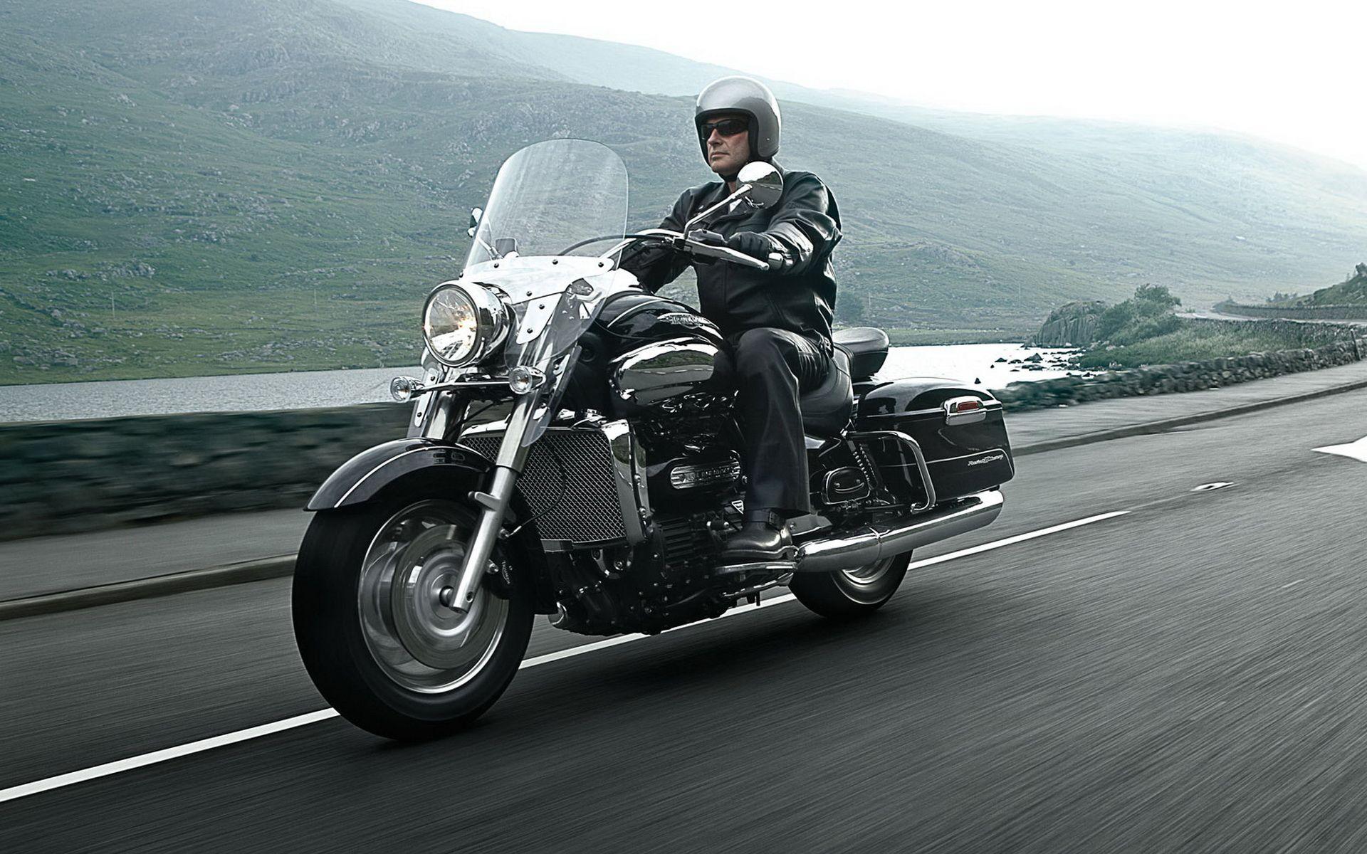 Triumph Rocket III Touring wallpaper and image