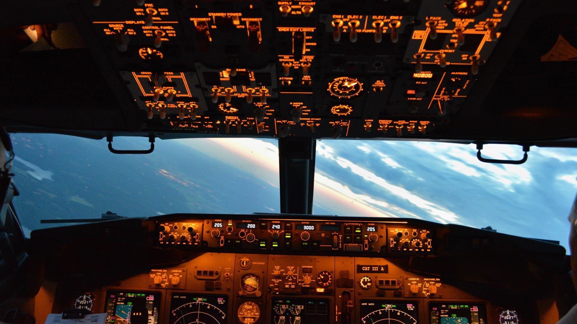 Boeing 737 Cockpit Wallpaper. Cockpit, Boeing 737 cockpit, Pilot seats