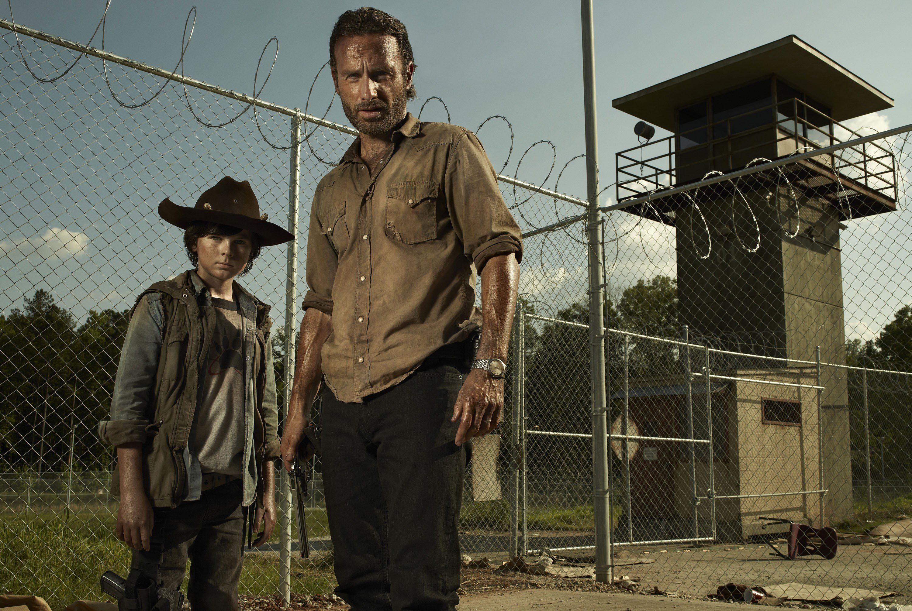 The Walking Dead Andrew Lincoln Rick Grimes Carl Chandler Riggs