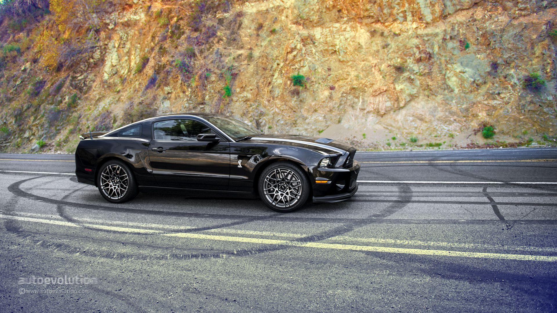 Ford Mustang Shelby GT500 HD Wallpaper