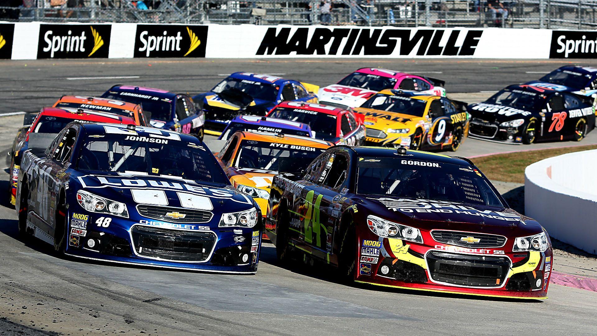 Martinsville latest to put up tire barriers for NASCAR races