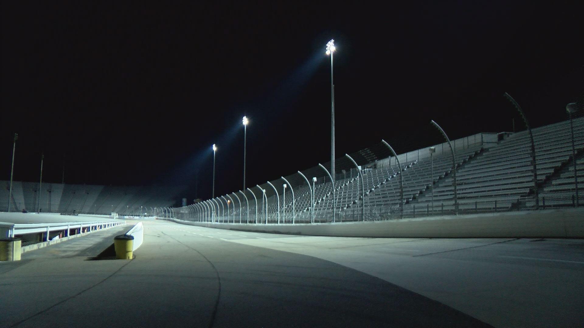 Martinsville Speedway unveils LED lights around track