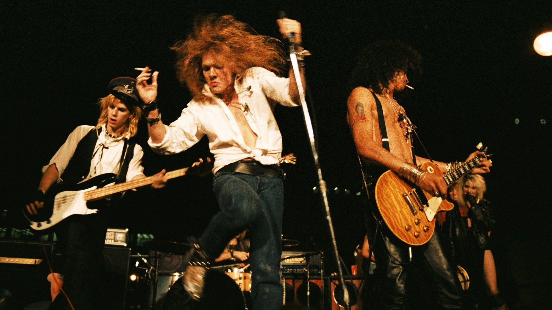 Axl Rose, Guns N' Roses, Izzy Stradlin, Slash HD Wallpaper
