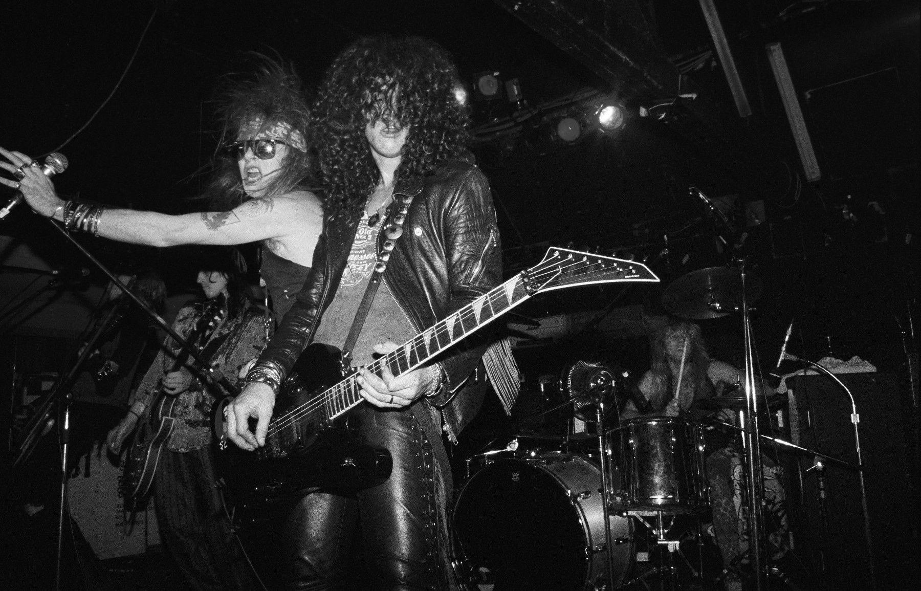 Guns N' Roses. Guns N' Roses. Guns, Heavy metal