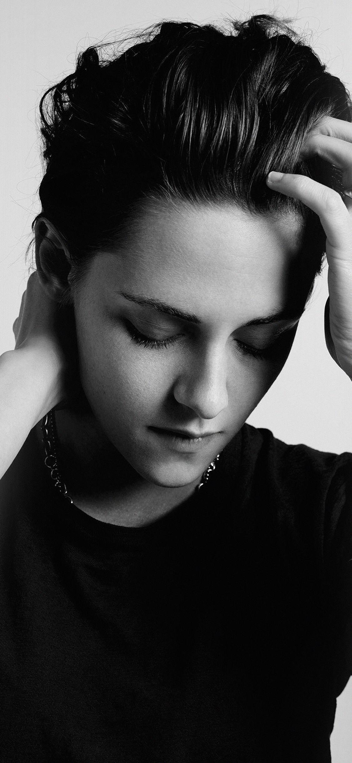 iPhone X wallpaper. kristen stewart bw
