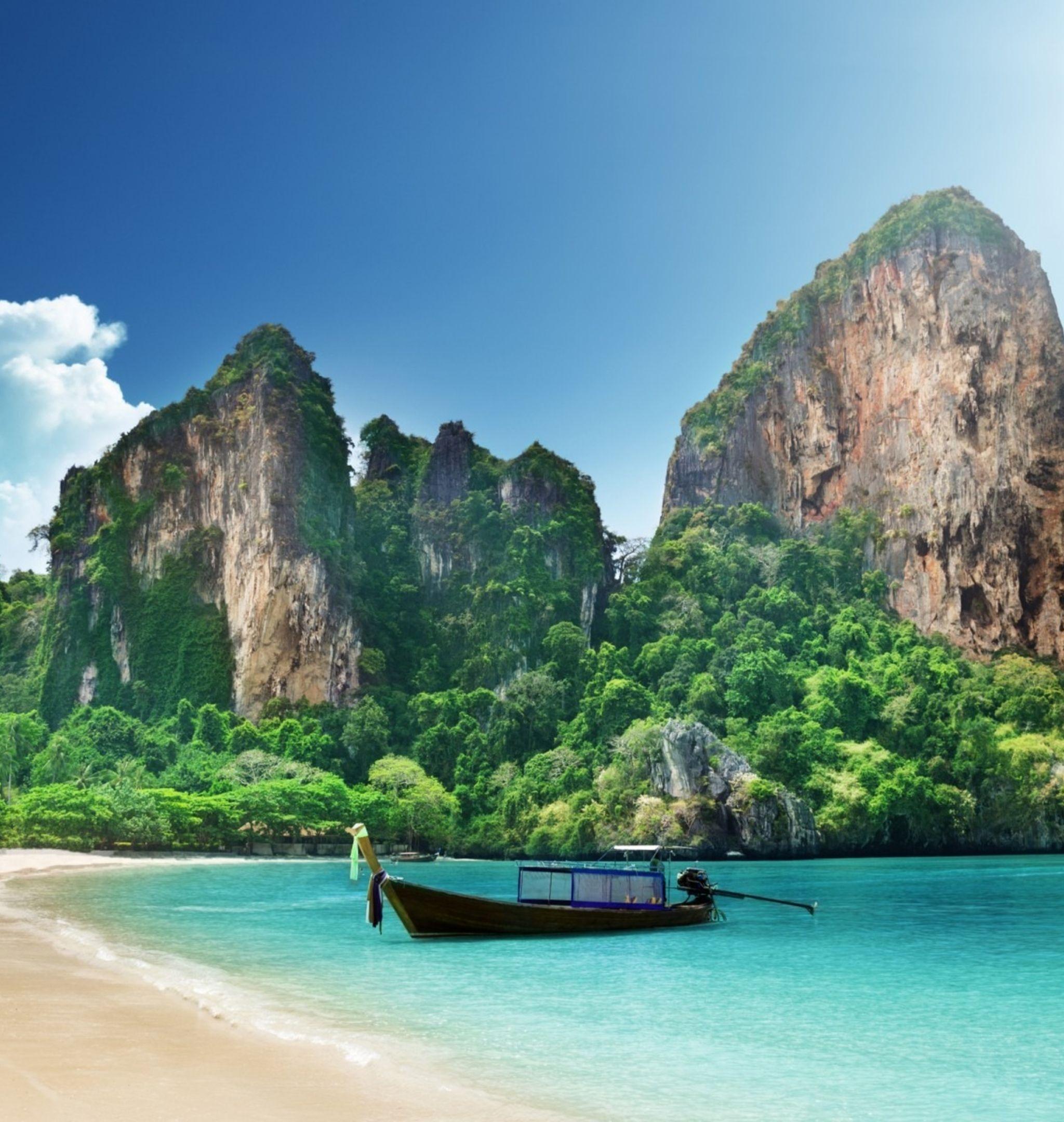 An amazing beach in Thailand, 2048x2732. Обои. Free