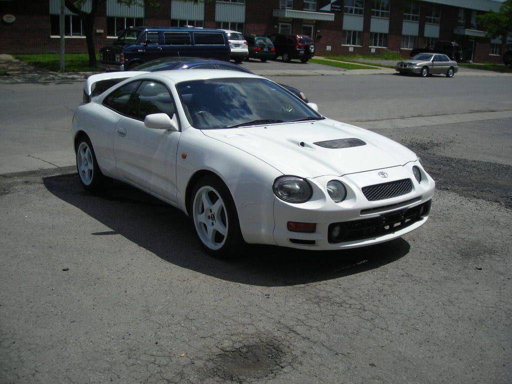 Toyota Celica GT Four ST205 Looks Exactly Like A 2000 Integra