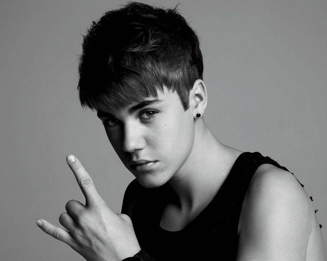 Justin Bieber Wallpaper 2012