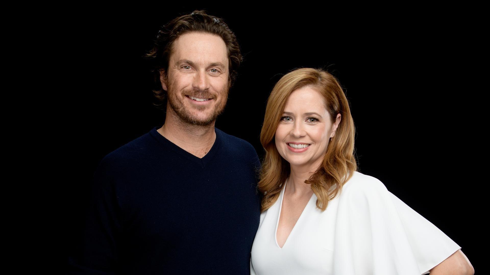 Jenna Fischer & Oliver Hudson Swing By To Chat About Splitting Up