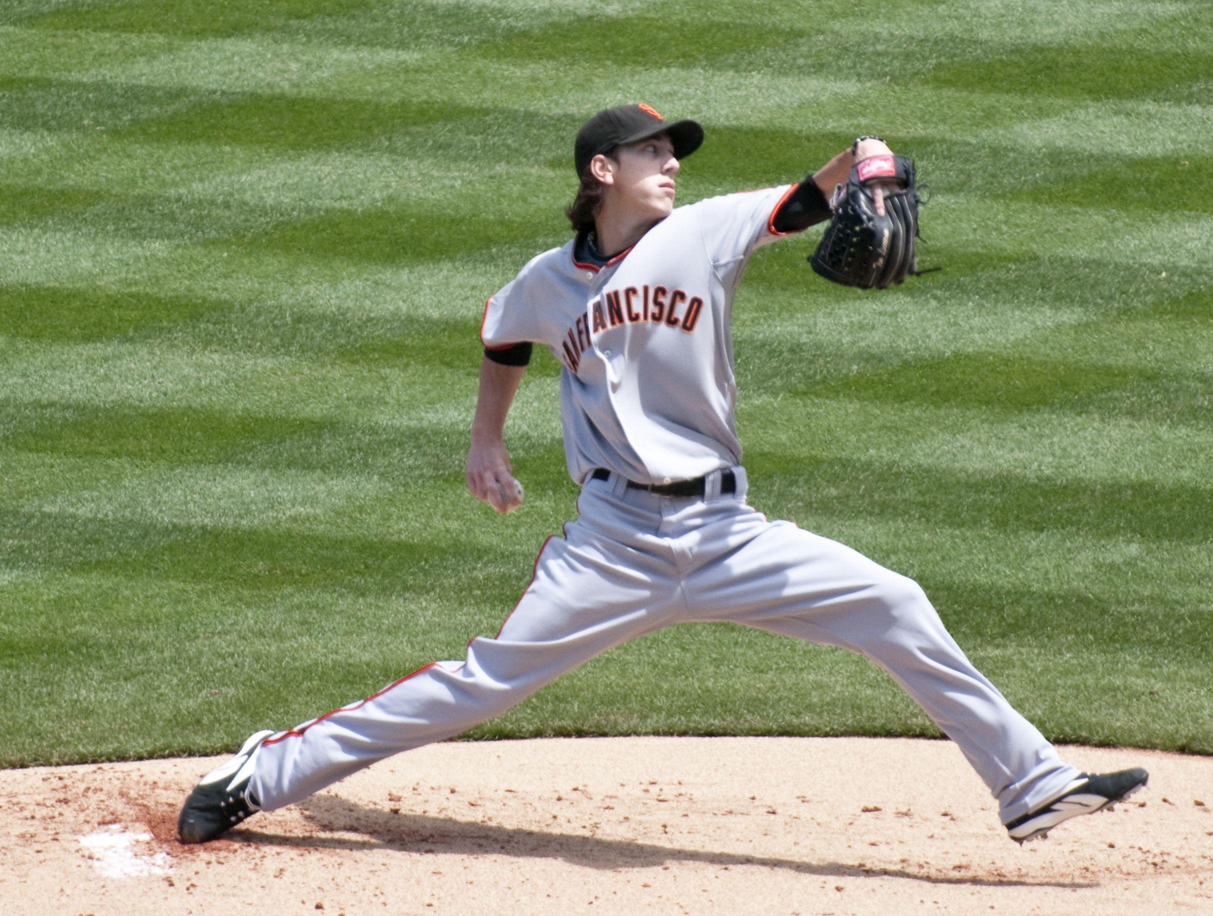Does Tim Lincecum have any “Freak” left to be Rangers closer