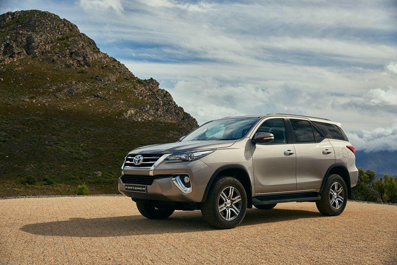 Toyota Fortuner Wallpapers - Wallpaper Cave