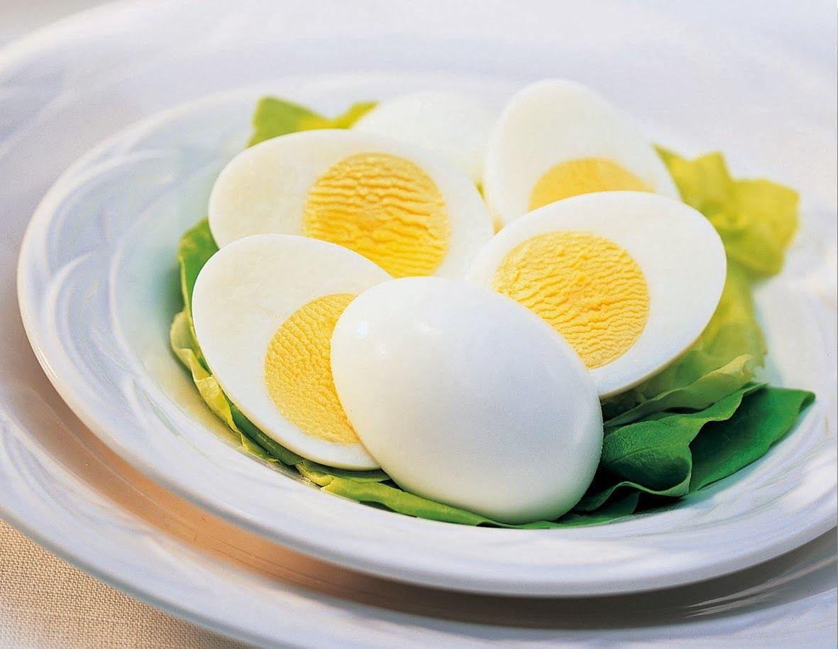 Wallpaper: Eggs Should Be Considered a 'Super Food'