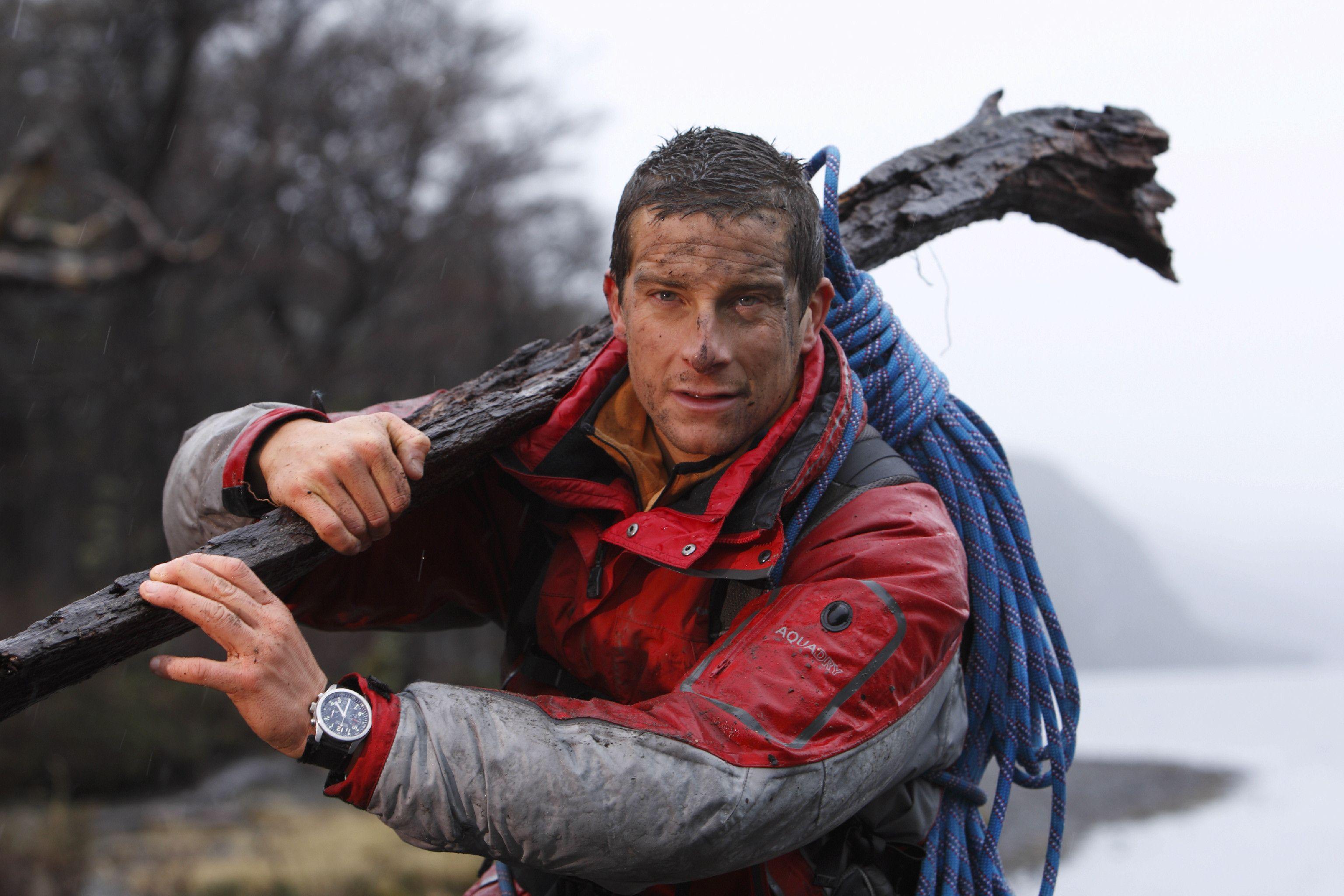 Bear Grylls photo gallery quality pics of Bear Grylls