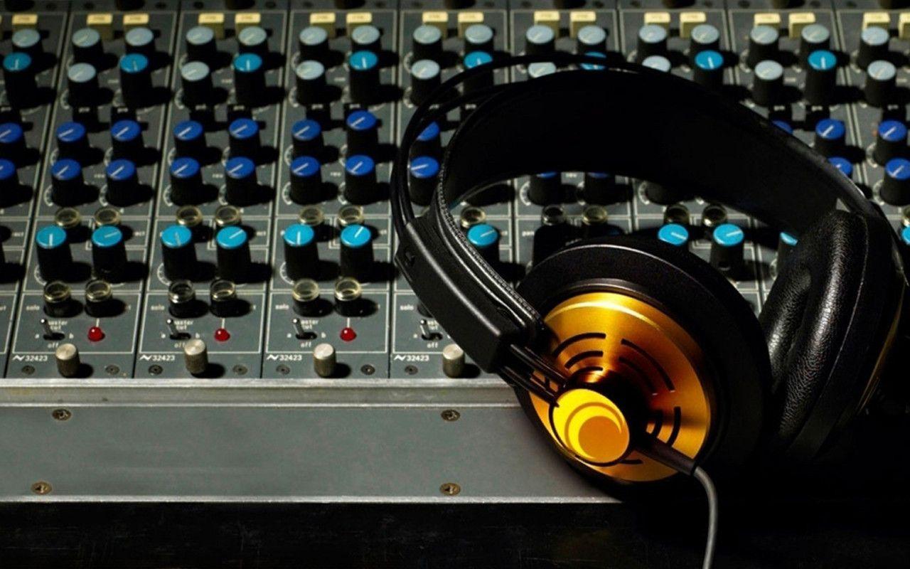 Dj Mixer Wallpaper Download. Dj und Musik