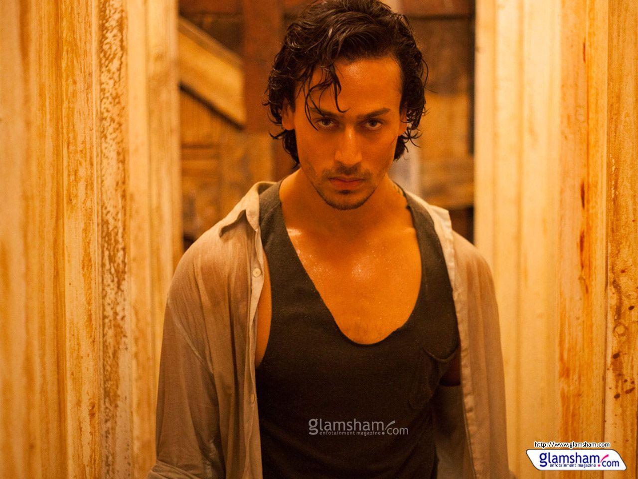 Baaghi movie wallpaper 113120