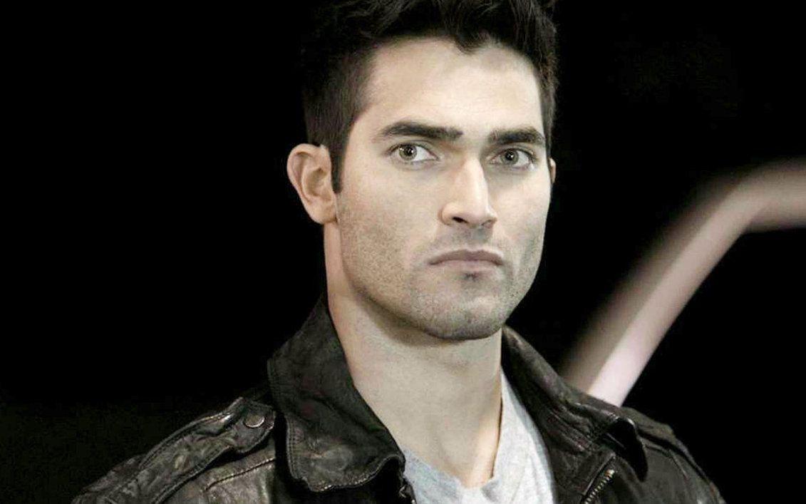 Daven reference - Derek Hale. References for book characters