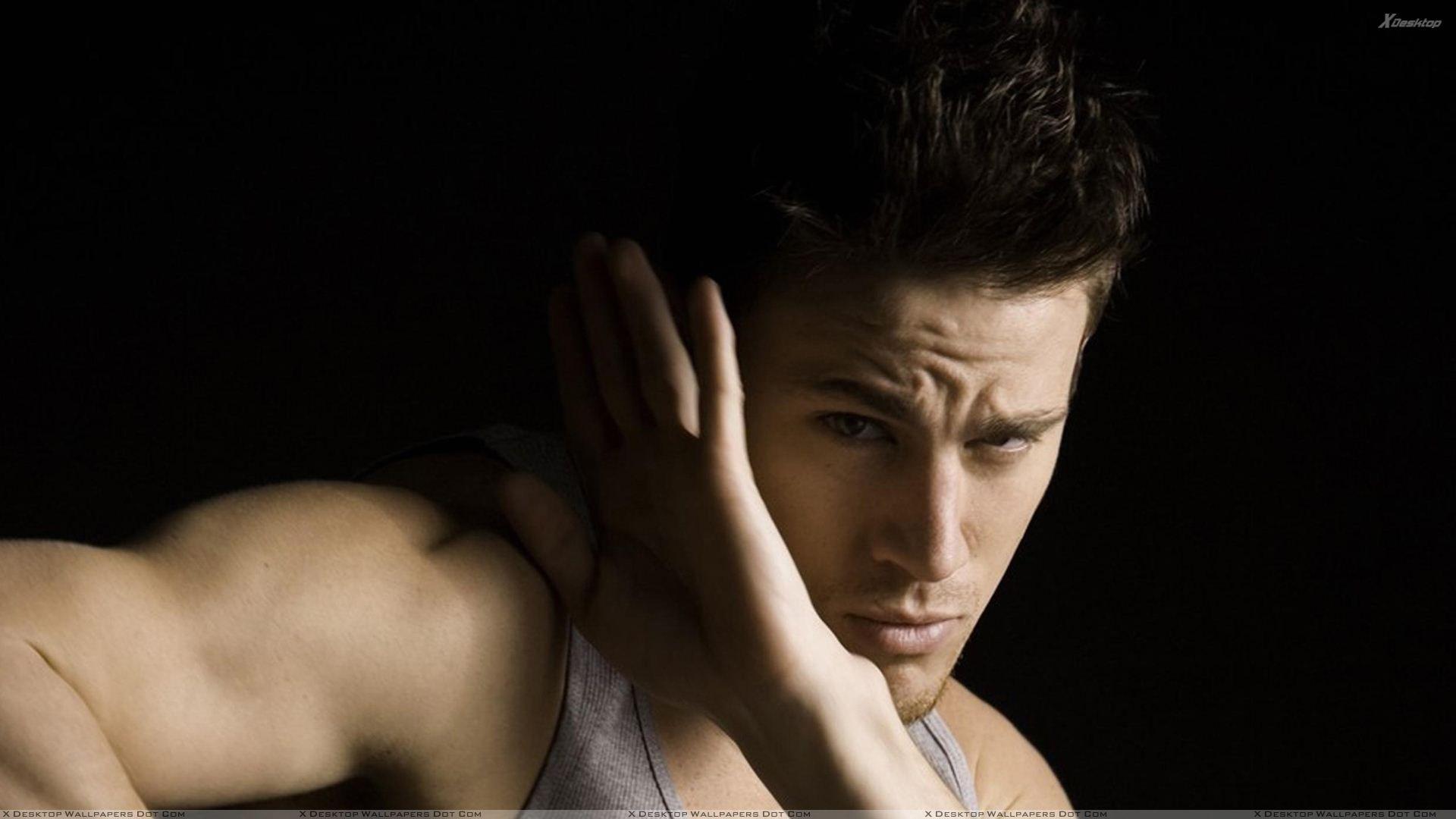 Channing Tatum Looking In Stess Wallpaper