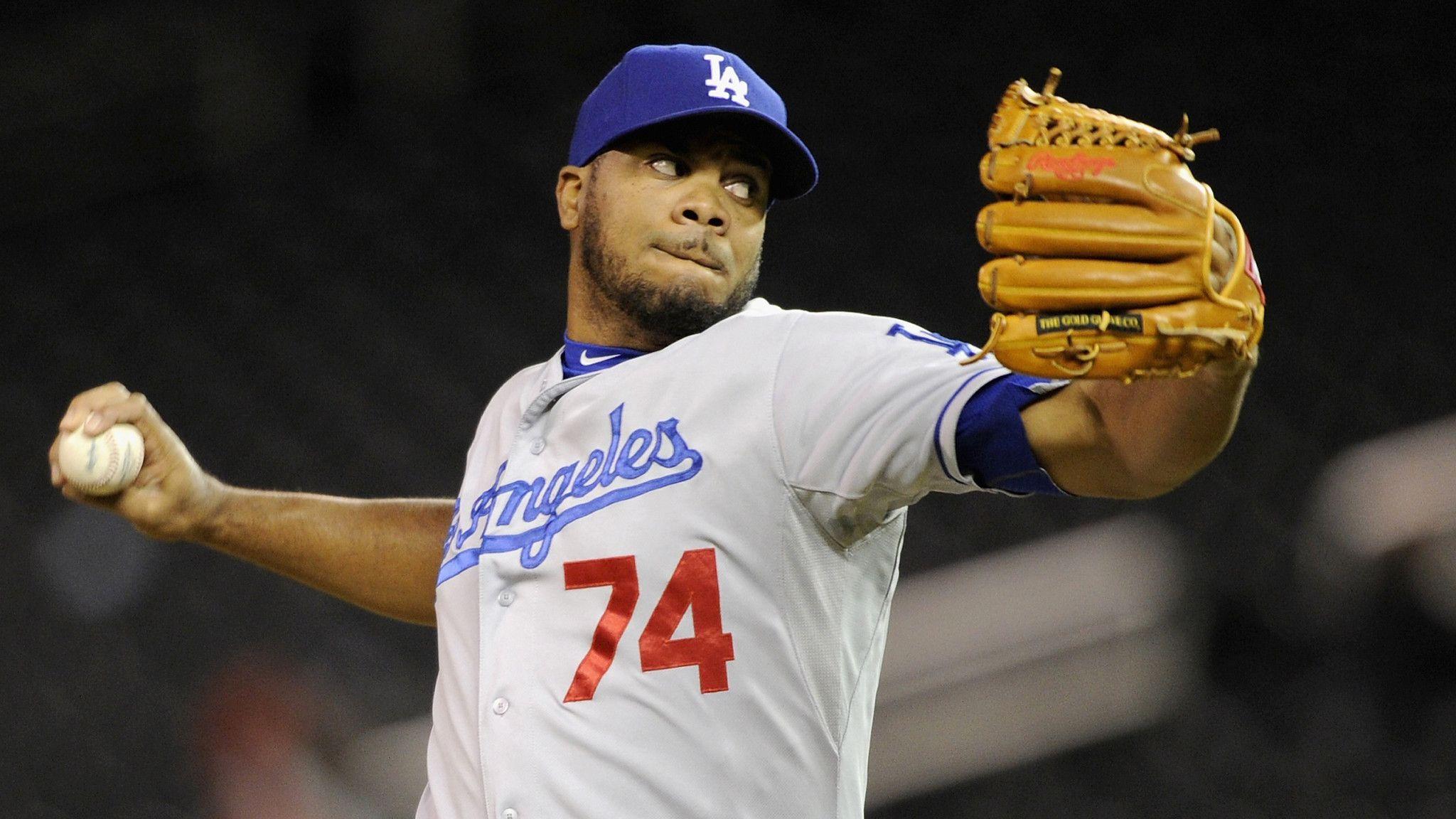 Download Dodgers Kenley Jansen Wallpaper