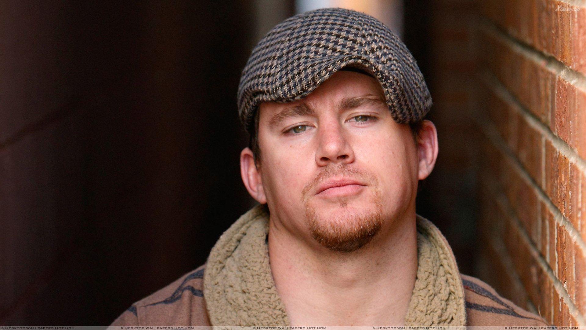 Channing Tatum Wearing Cap And Looking Front Wallpaper