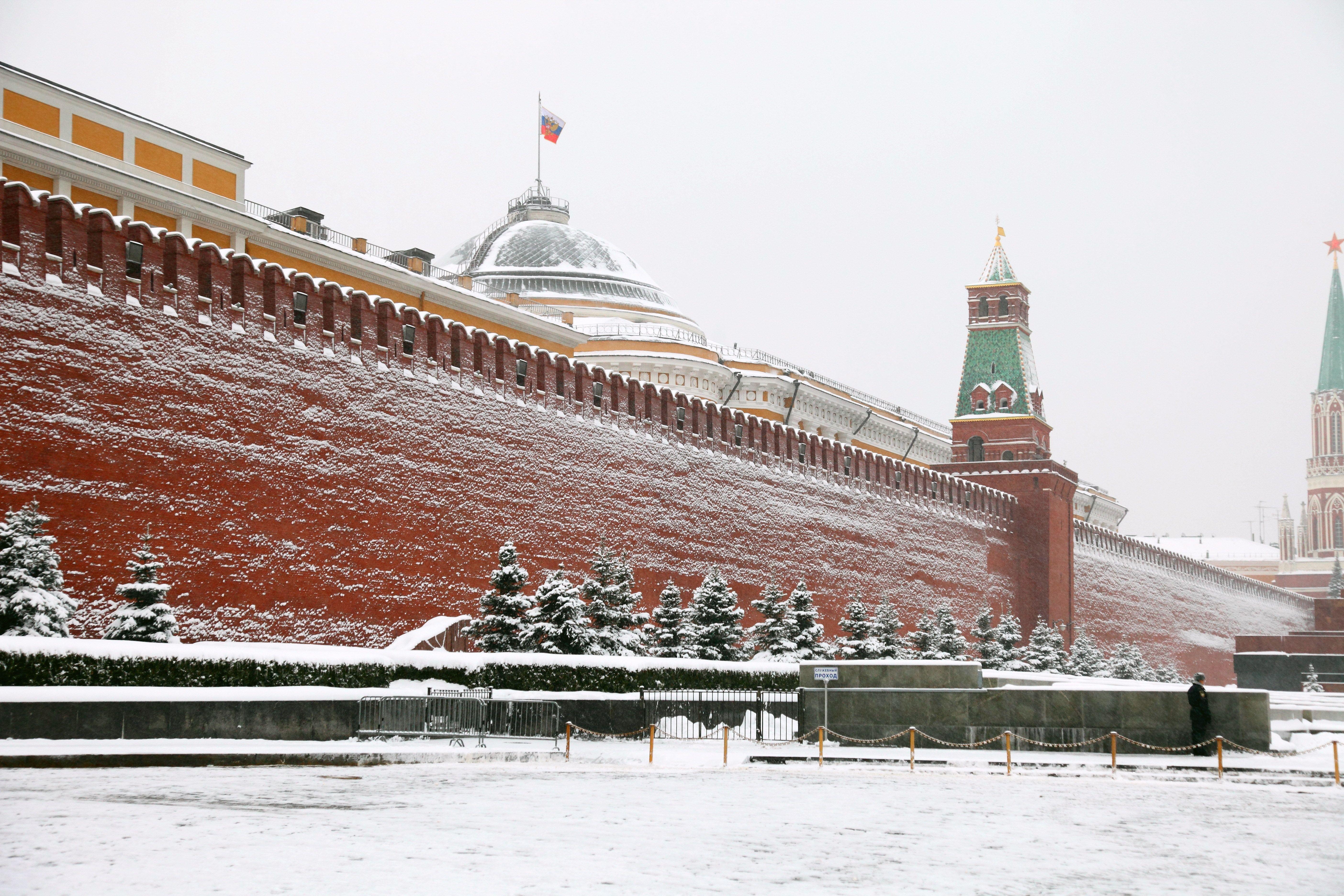 Snow in Moscow Kremlin wallpaper and image
