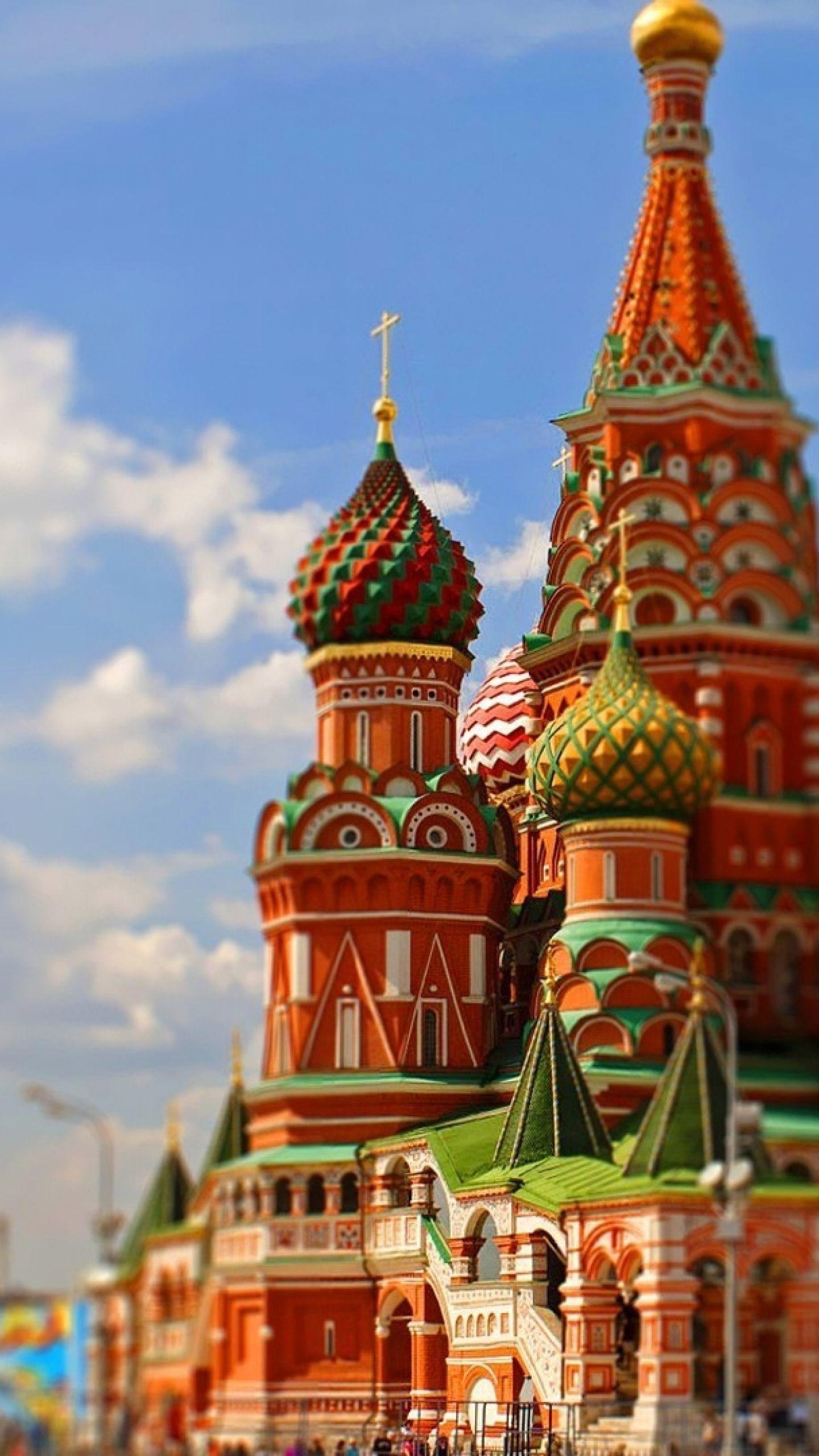 Download Wallpaper 1440x2560 Moscow, Russia, Kremlin QHD Samsung