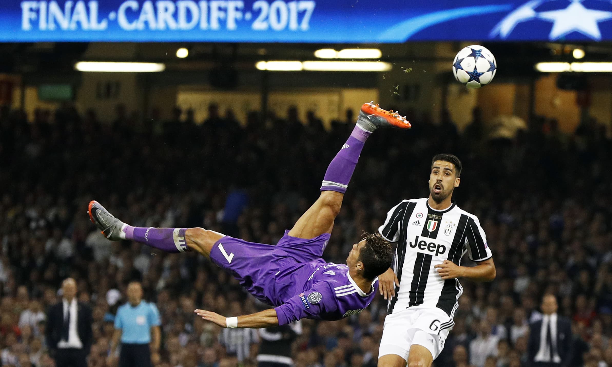 Cristiano Ronaldo Overhead Kick Wallpapers Wallpaper Cave