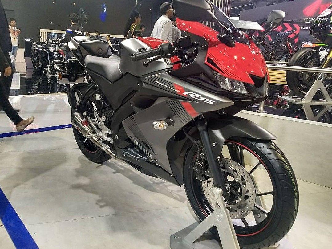Auto Expo 2018: Yamaha YZF R15 V3 Released In India At INR 1.25 Lakh
