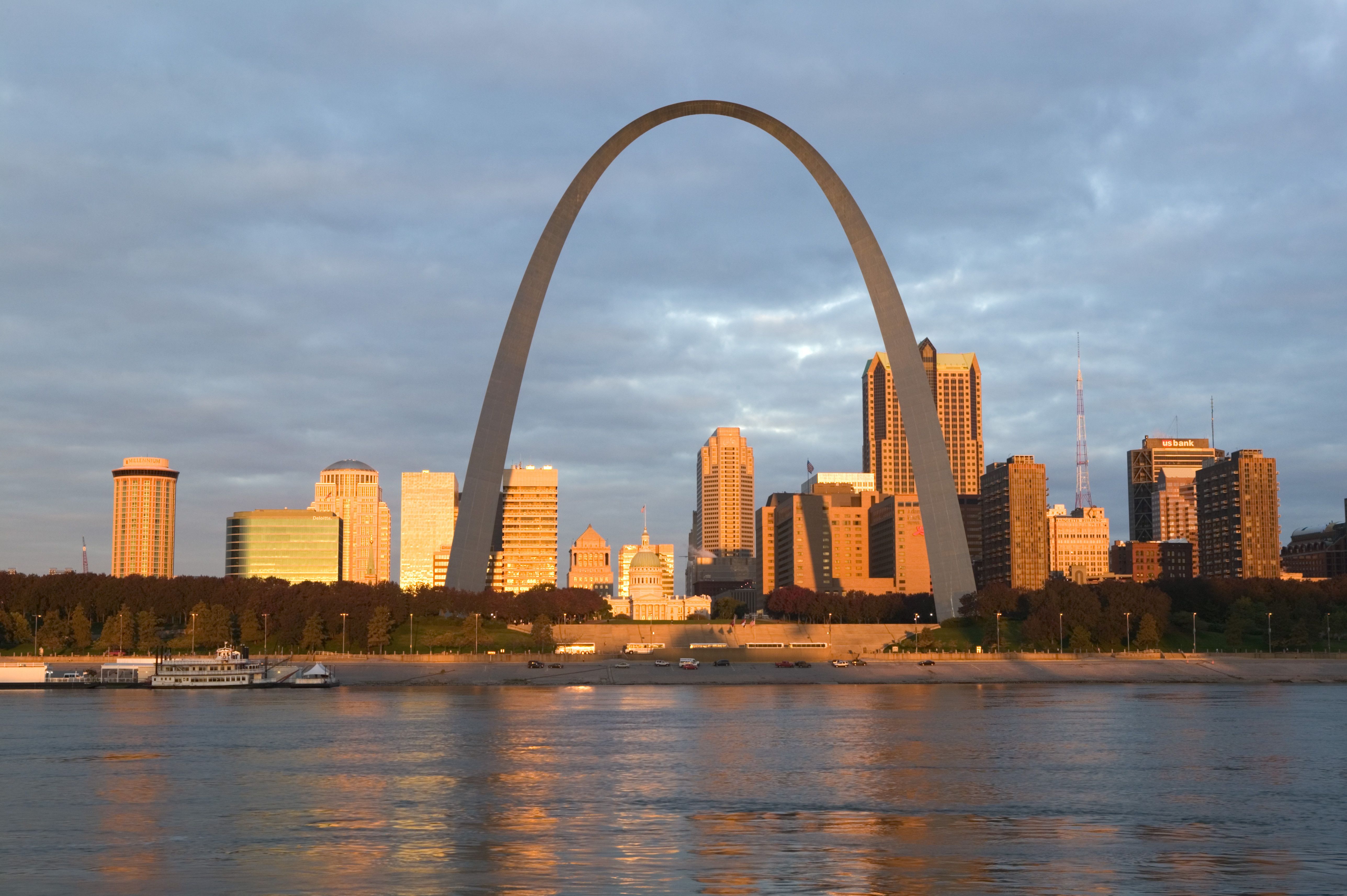5150x3427px St Louis Arch.09.2015