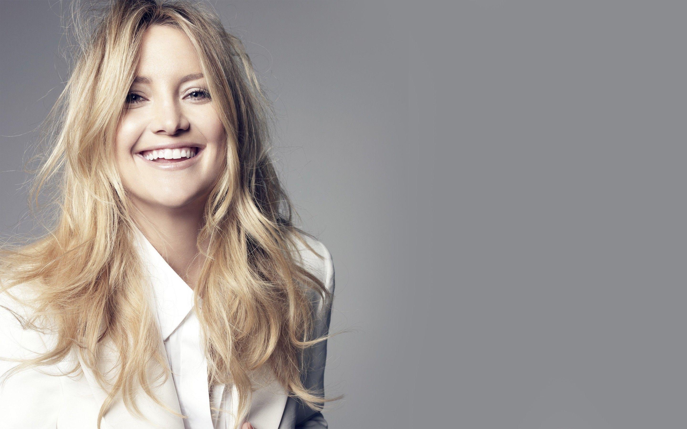 Kate Hudson Smile Widescreen Wallpaper 53997 2880x1800 px