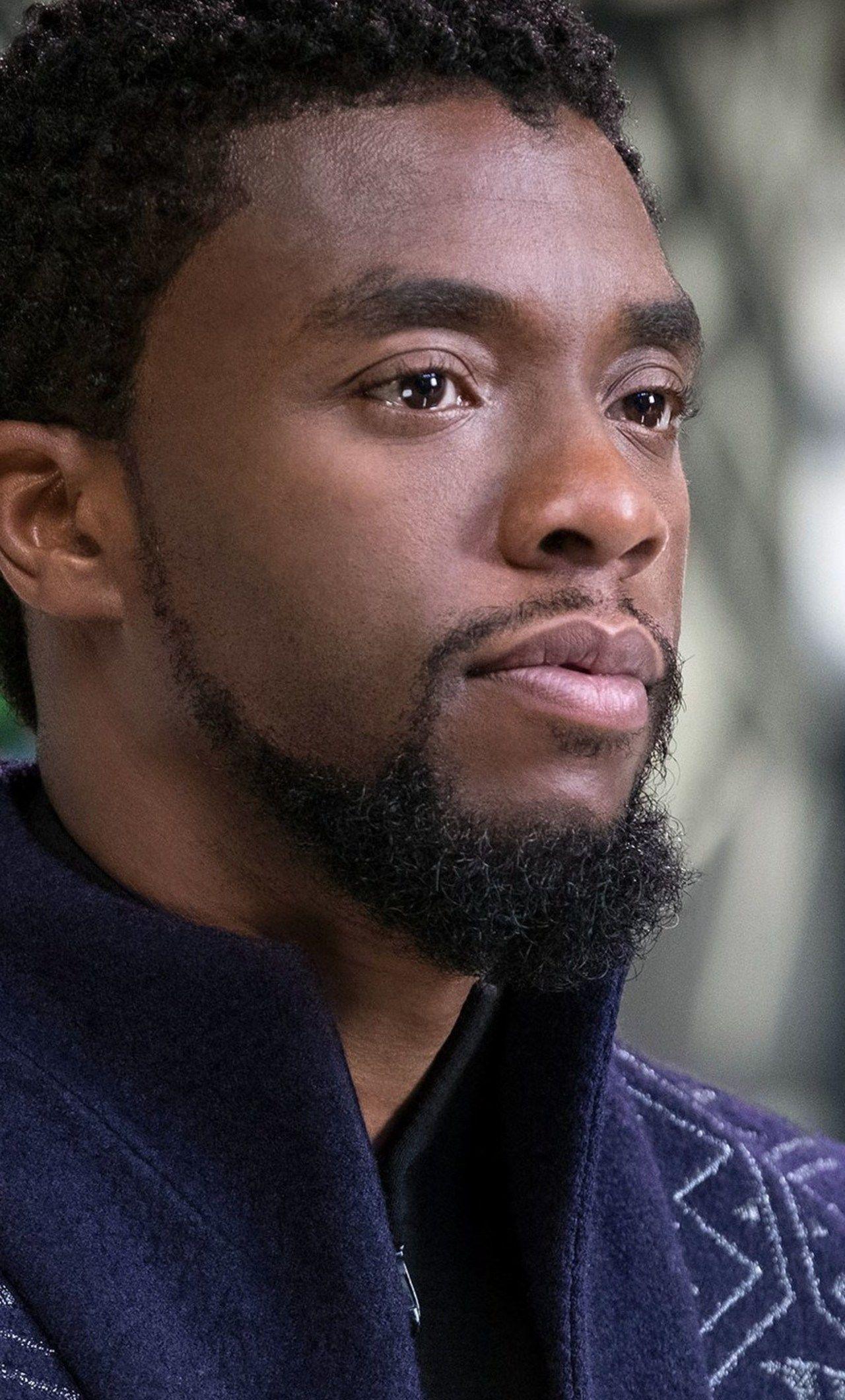 Chadwick Boseman Black Panther iPhone HD 4k