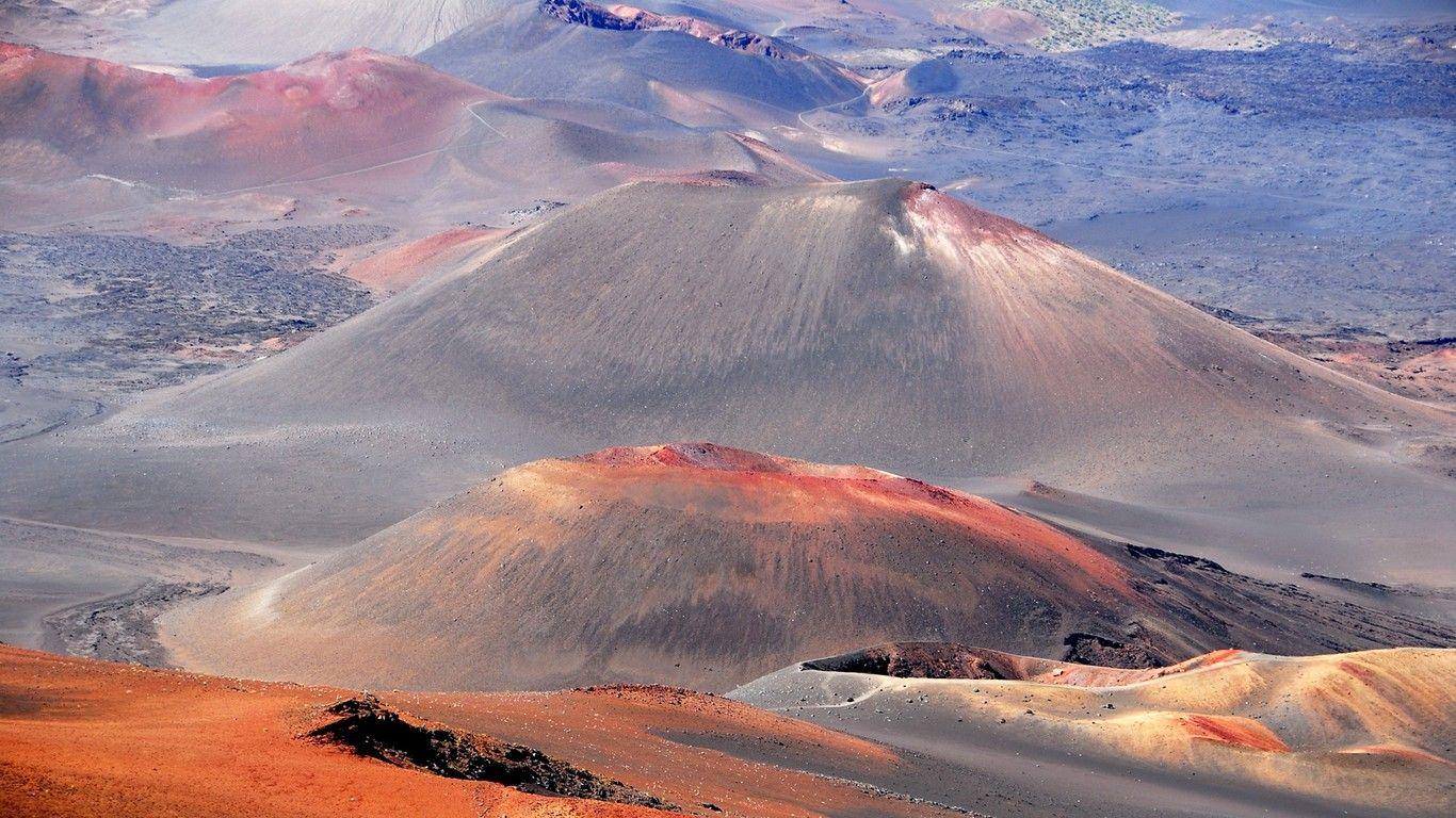 Whatever you decide, don't miss the Haleakala volcano. Description