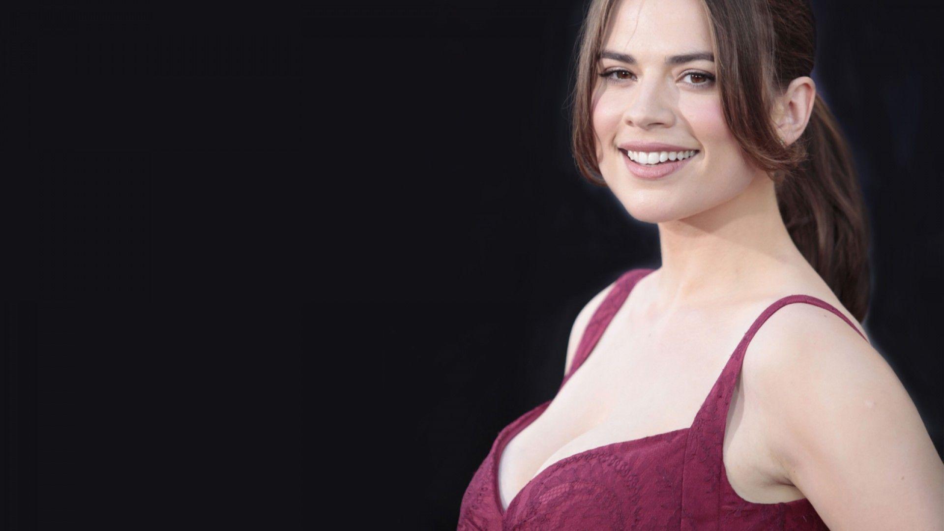 2639 Hayley Atwell Free Wallpaper