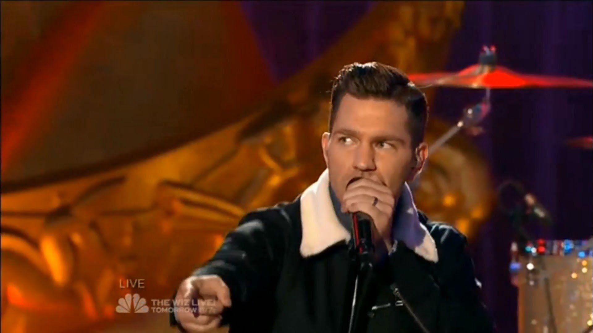 Andy Grammer - 'The Little Drummer Boy' Christmas in Rockefeller